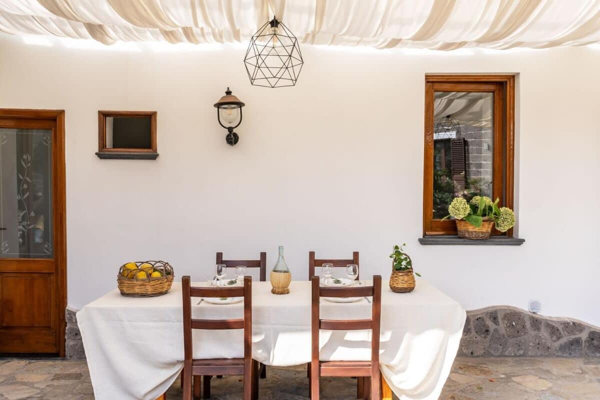 Villa Mimosa Rustic Elegance Views & Pool Масса-Лубренсе Экстерьер фото