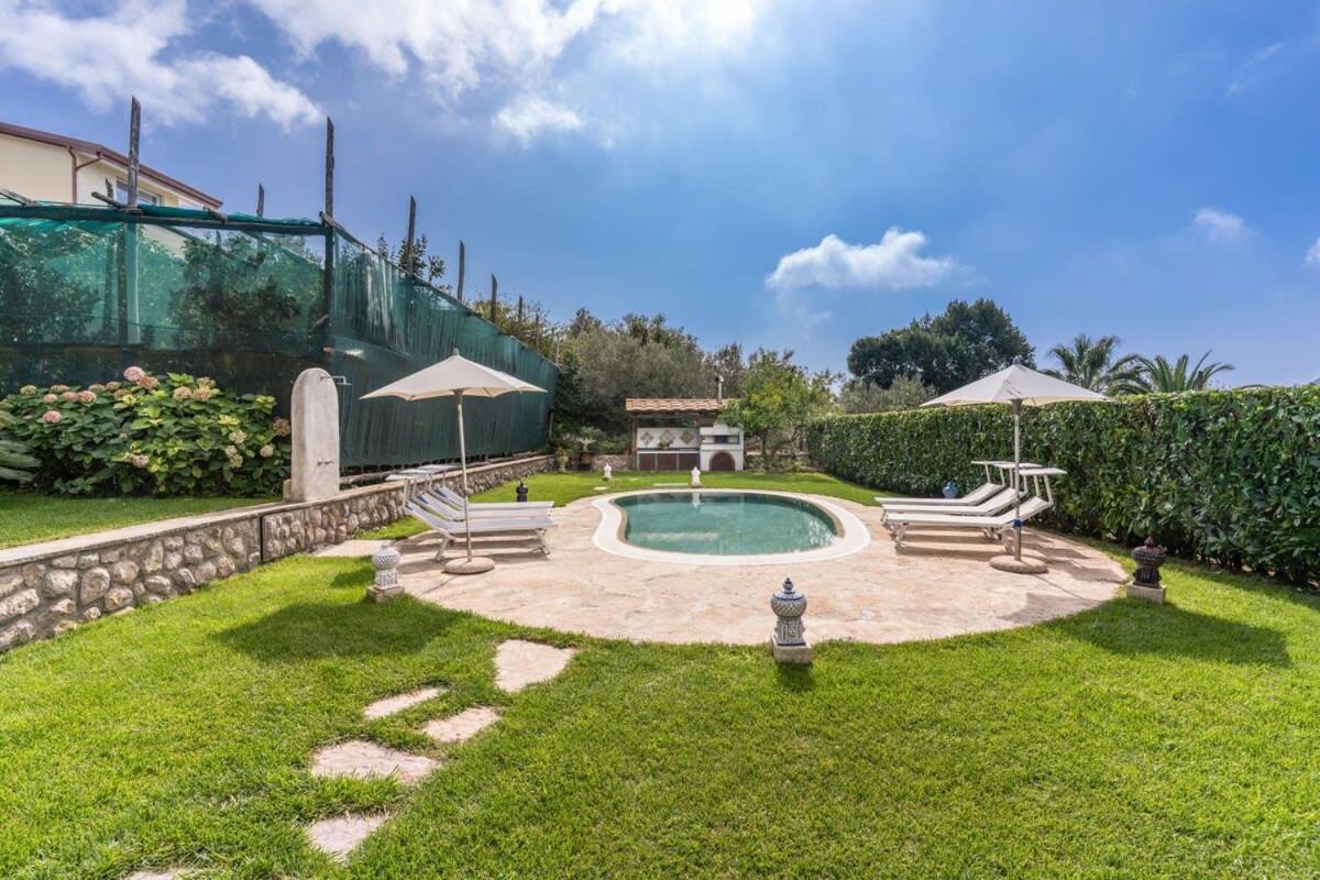 Villa Mimosa Rustic Elegance Views & Pool Масса-Лубренсе Экстерьер фото