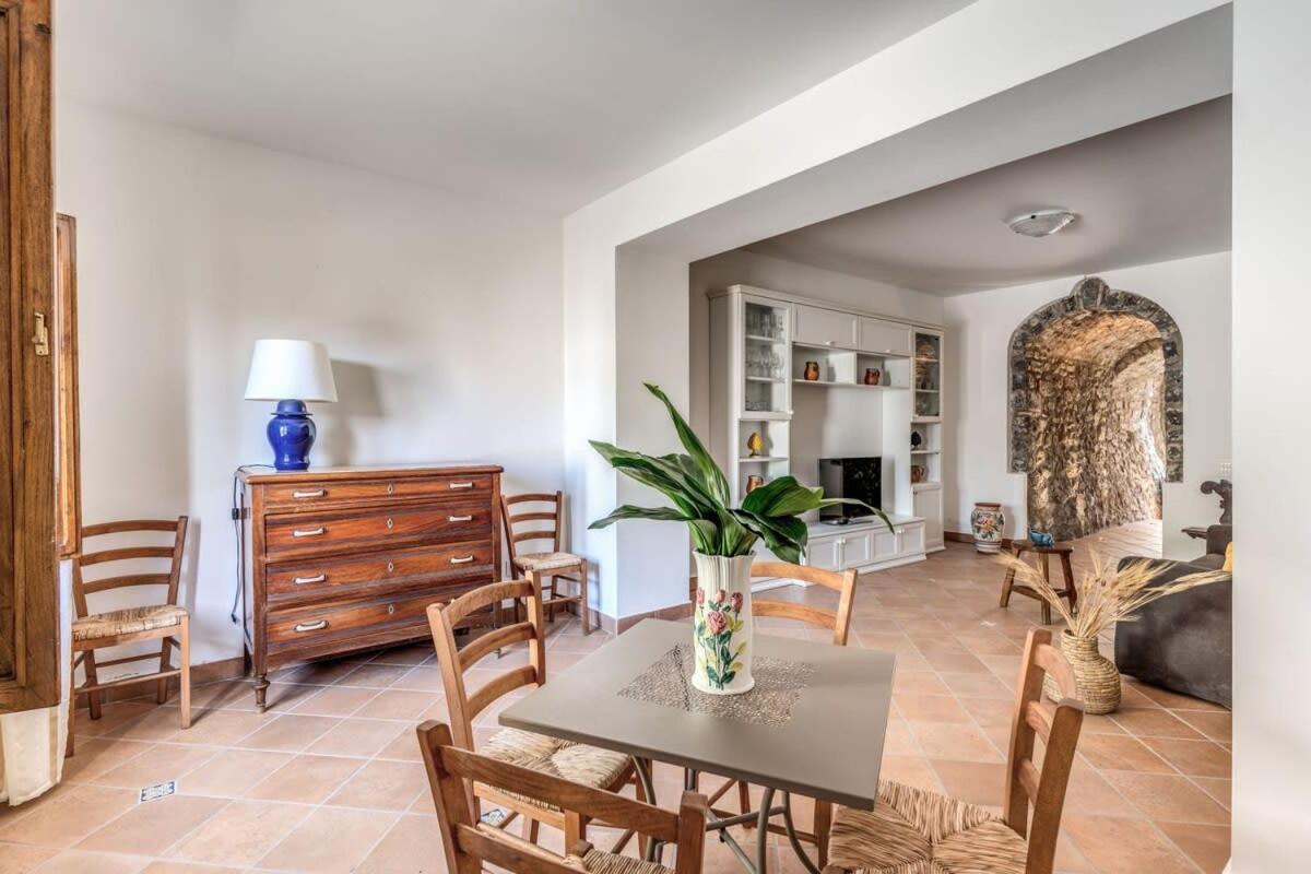 Villa Mimosa Rustic Elegance Views & Pool Масса-Лубренсе Экстерьер фото