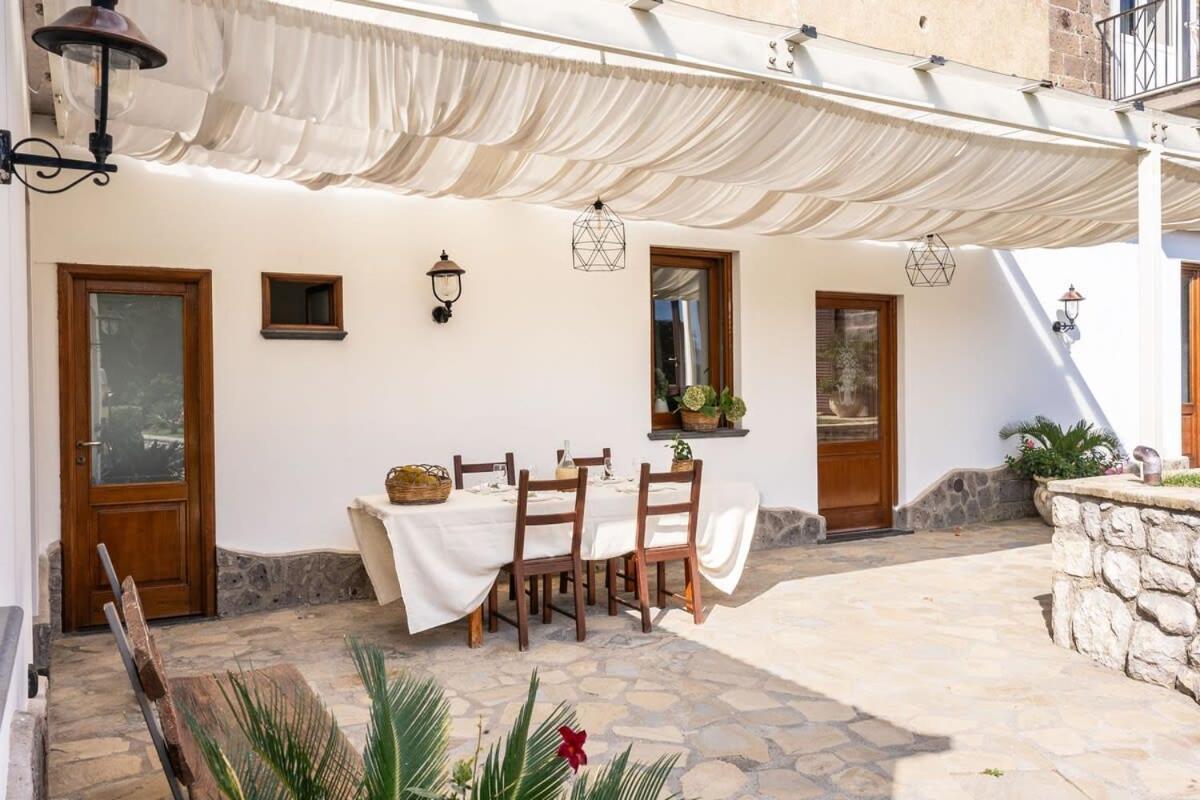 Villa Mimosa Rustic Elegance Views & Pool Масса-Лубренсе Экстерьер фото