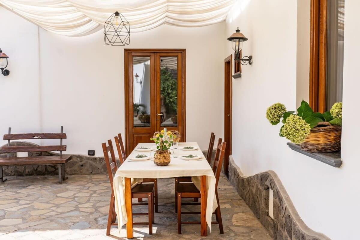 Villa Mimosa Rustic Elegance Views & Pool Масса-Лубренсе Экстерьер фото