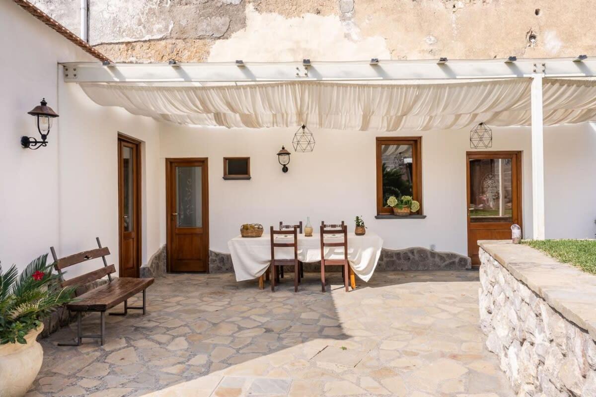 Villa Mimosa Rustic Elegance Views & Pool Масса-Лубренсе Экстерьер фото