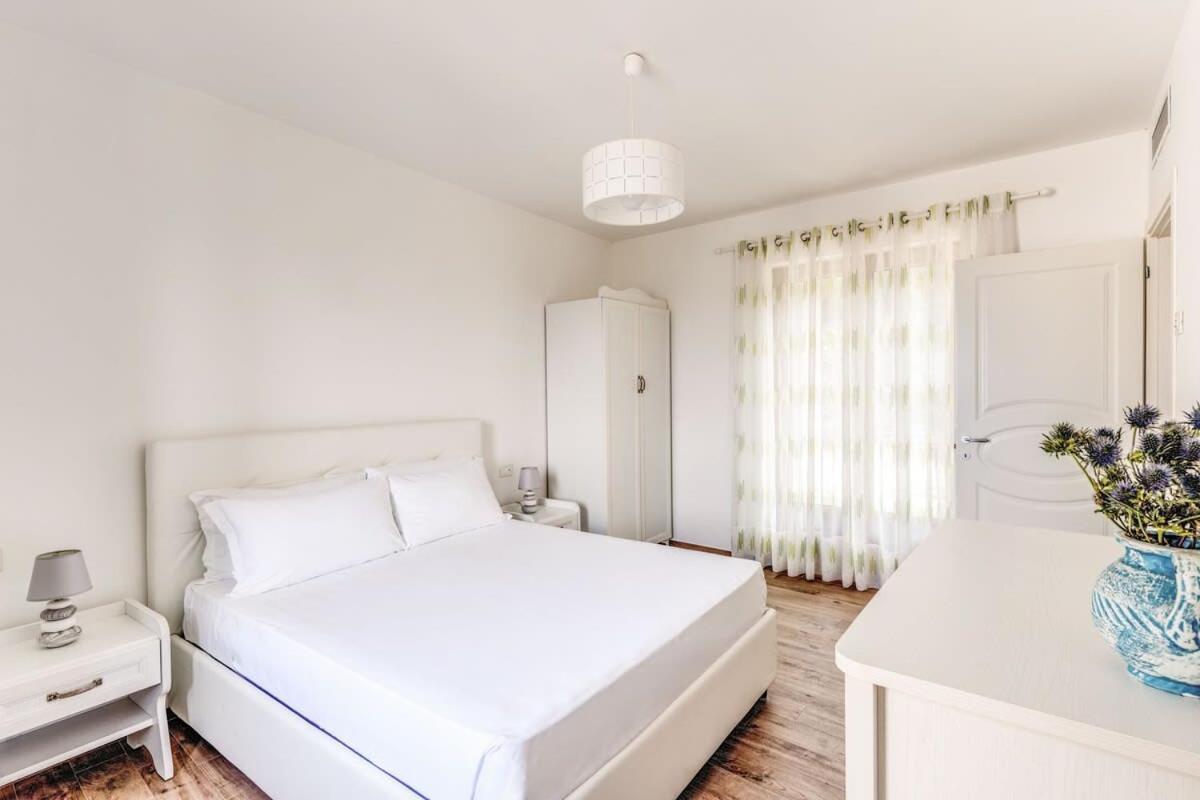Villa Mimosa Rustic Elegance Views & Pool Масса-Лубренсе Экстерьер фото